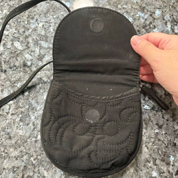 Vera Bradley Quilted Mini Crossbody Wallet Purse – Black – Compact Travel Organi - Picture 4 of 8